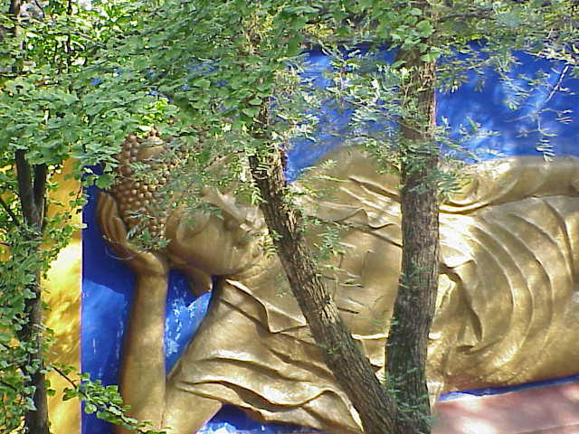   Reclining buddha,  Tiger Hill,      Suzhou